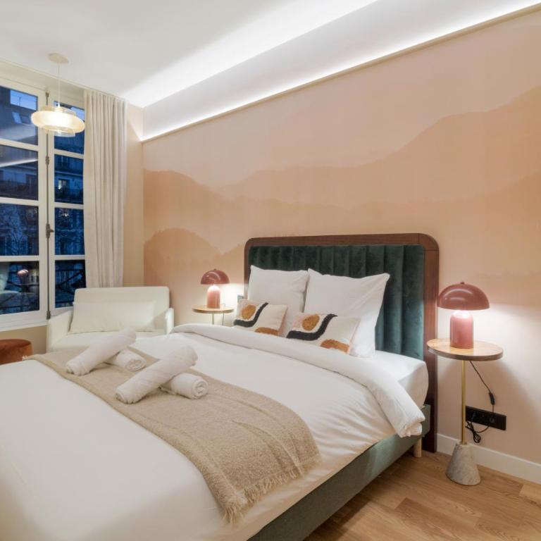 Elegant 3-room air-conditioned apartment in the heart of Le Marais - Two-Bedroom Apartment - 18