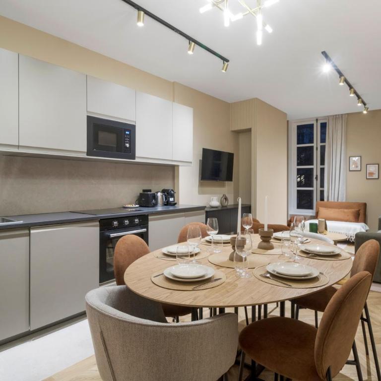 Elegant 3-room air-conditioned apartment in the heart of Le Marais - Two-Bedroom Apartment - 28