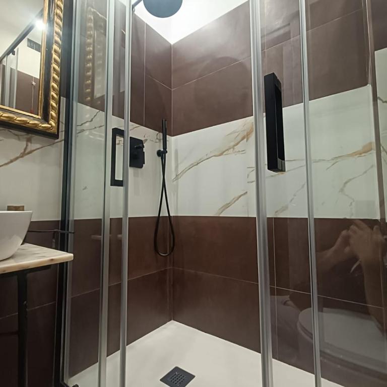 BNB Frescoes Rooms San Frediano - Camera Deluxe - 24