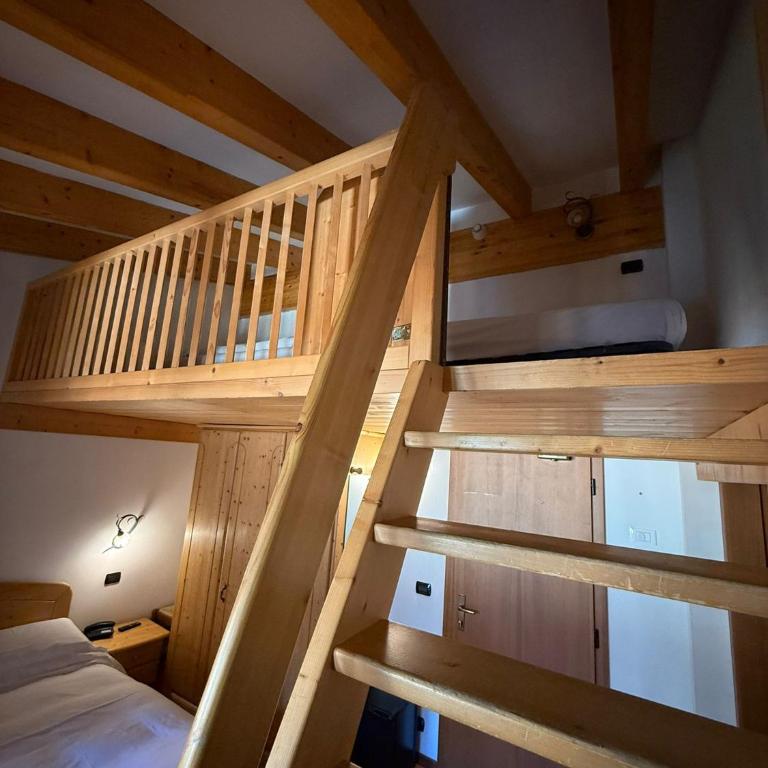 Hotel Villa Fosine Spa & Wellness - Camera Familiare Standard - 3