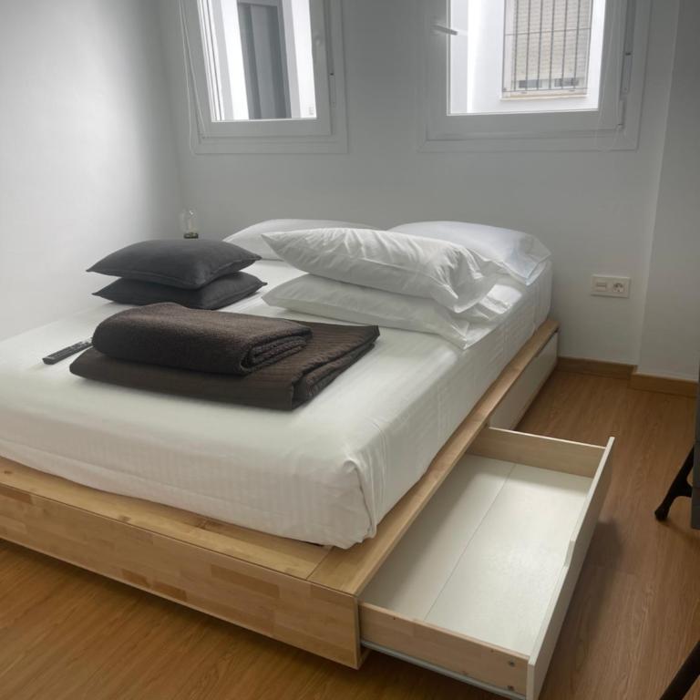 RT74 Calle Rodrigo de Triana con opción de parking - Apartamento de 2 dormitorios - 39