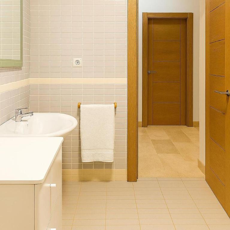 Apartamento con parking cerca de Puerto Marina - Apartamento - 13