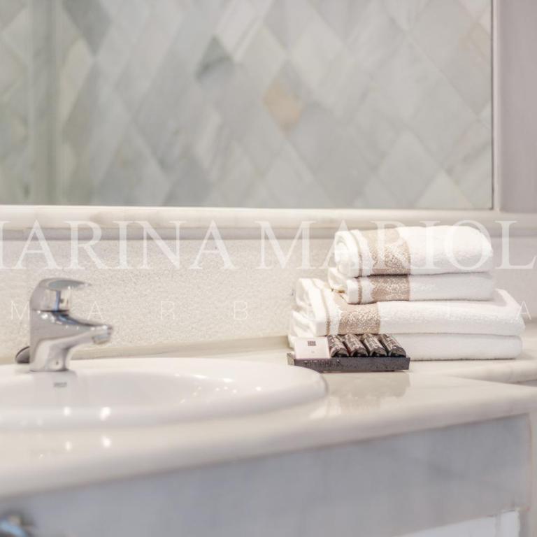 Marina Mariola Marbella - Apartamento de 3 dormitorios con vistas al mar - 5