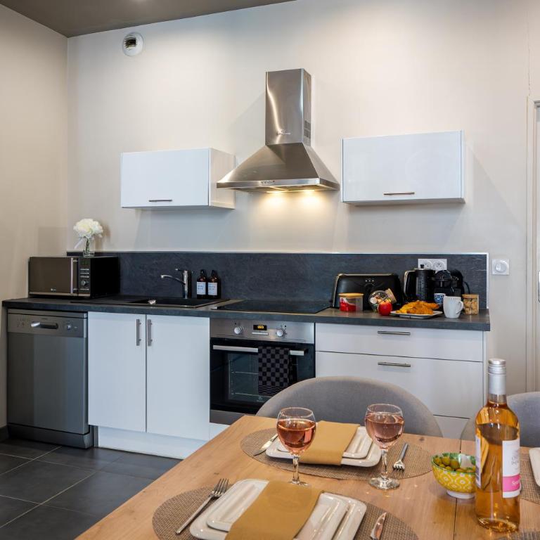 Confort et Charme - Centre ville - Idéal Pro et Famille - Appartement - 8