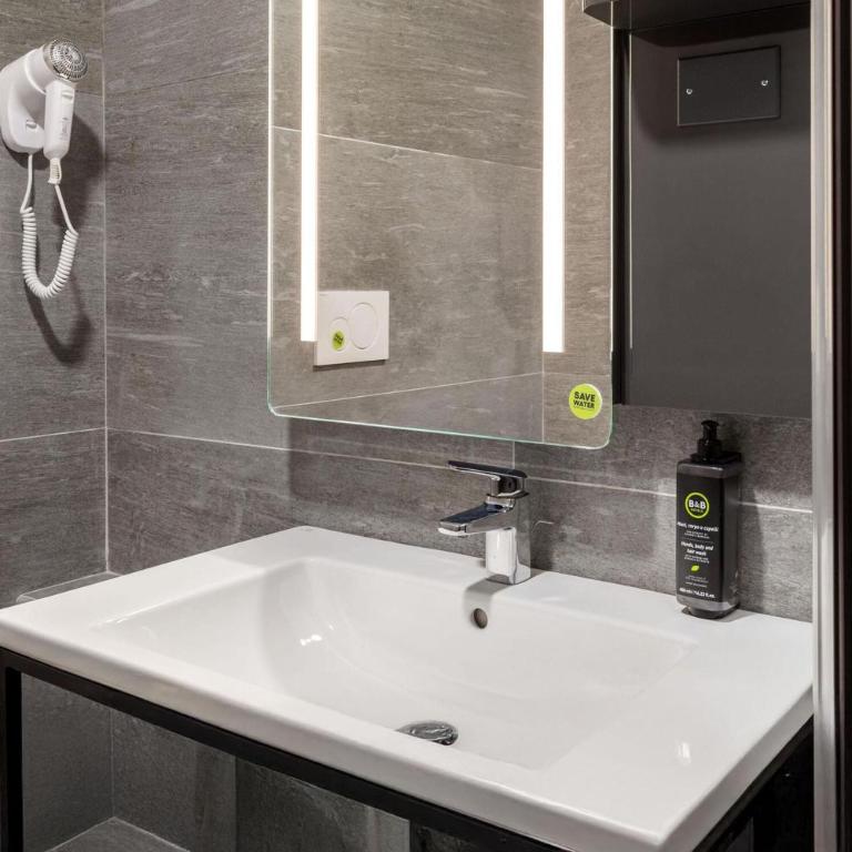 B&B HOTEL Milano Portello - Camera Singola Comfort - 4