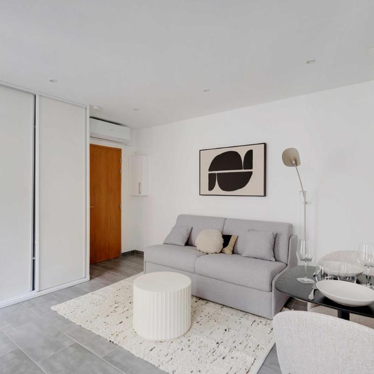Charming studio - AC- 2P- Sentier - Studio - 2