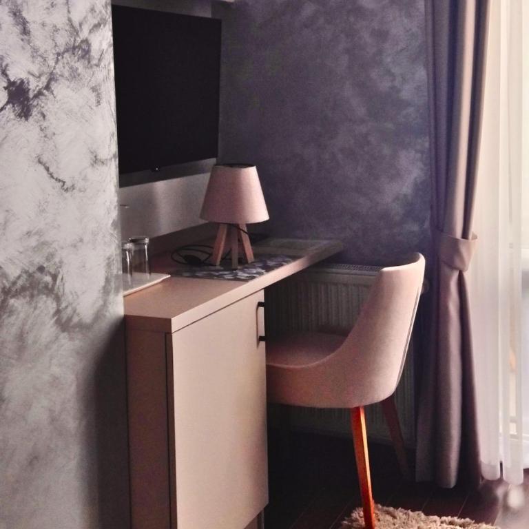 One Luxury Suites AKUSTIK - 3 minuta peške do Jezera - Suite sa 2 Spavaće Sobe - 2