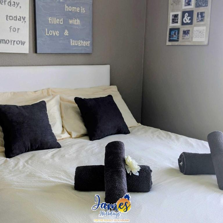 Sunny 2 Bedroom Apartment with Rooftop Solarium and Golf Views VM84 - Apartamento - 1