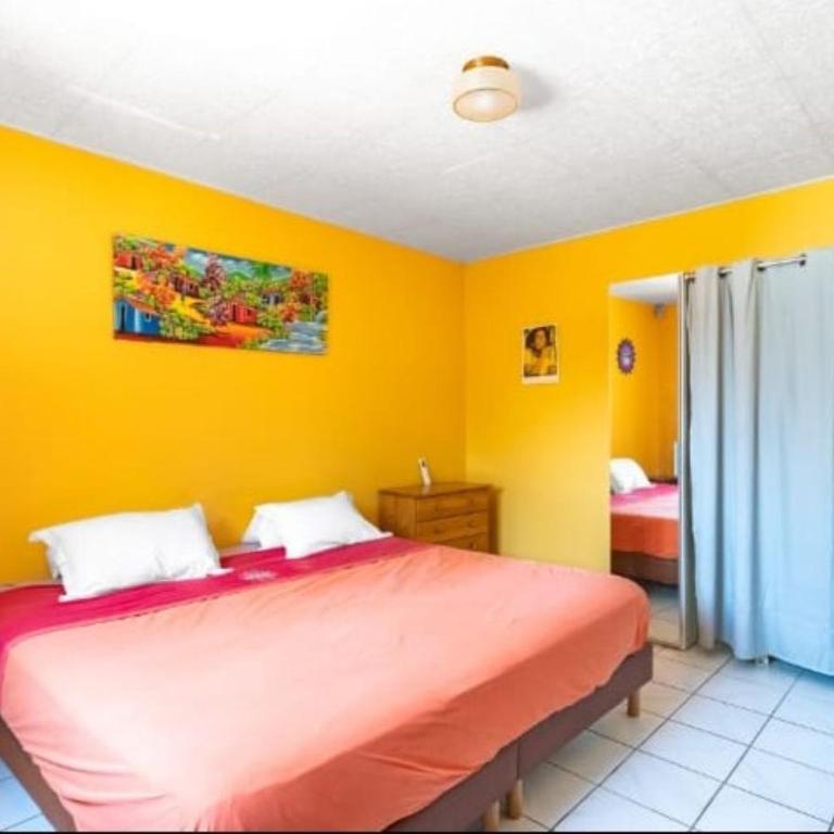 Maison climatisée avec jardin - 6 pers - 7 min des plages du Var - Casa con 2 Camere da Letto - 2