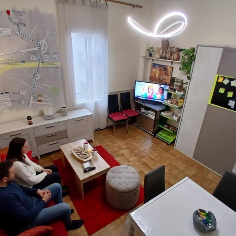 Fly House Depandance - One-Bedroom Apartment - 48