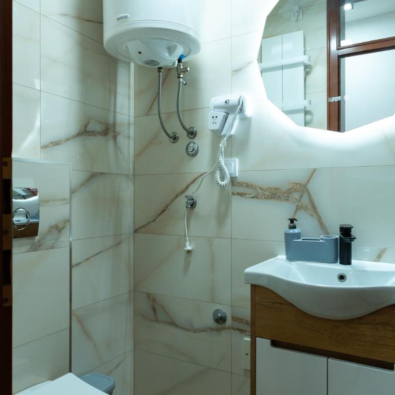 Apartmani Central & Free parking - Apartman - 9