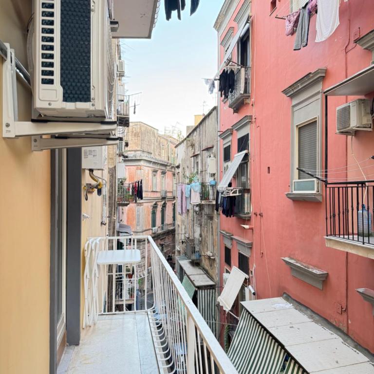 Neapolitan Suites - Camera Matrimoniale Deluxe - 7