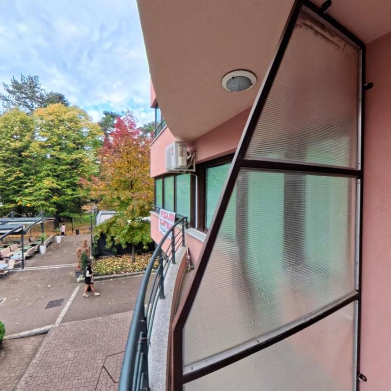 Apartmani Central & Free parking - Apartman - 5