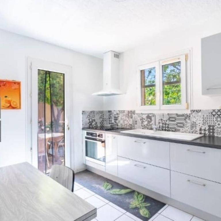 Maison climatisée avec jardin - 6 pers - 7 min des plages du Var - Casa con 2 Camere da Letto - 11