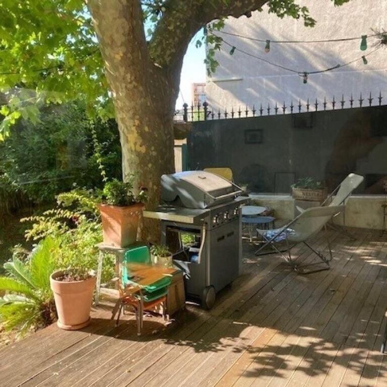 Townhouse with quiet garden - Three-Bedroom House - 13