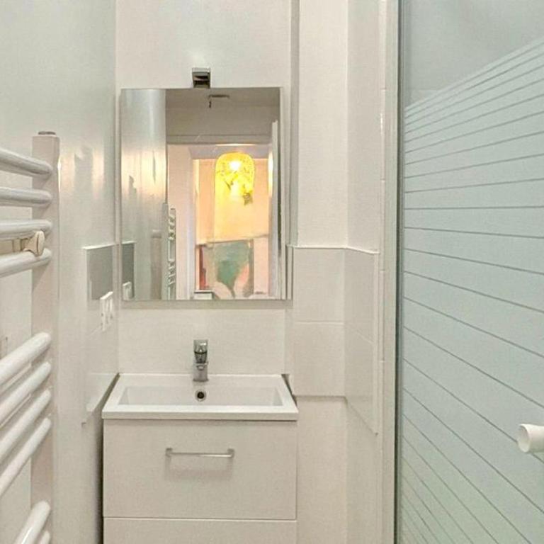 Le Colbert, spacieux, 4 chambres, 4 salles de bain - Apartment - 11