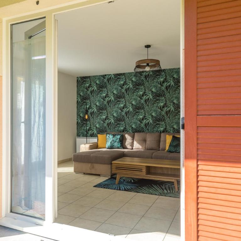 Spacious Family Apartment near Disneyland with Garden, AC and Parking - Appartement - Vue sur Jardin - 10