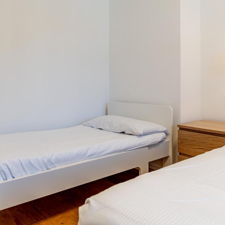 Costa Alpine Suite - Appartamento con 2 Camere da Letto e Balcone - 46