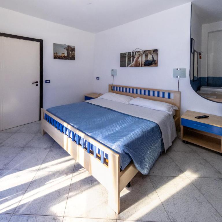 B&B Brezza Marina & Ristorante Shoreline - Chambre Double avec Balcon - 2