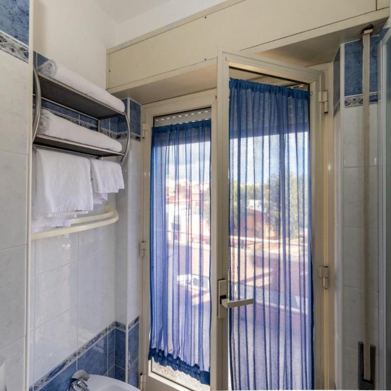 B&B Brezza Marina & Ristorante Shoreline - Chambre Double avec Balcon - 14