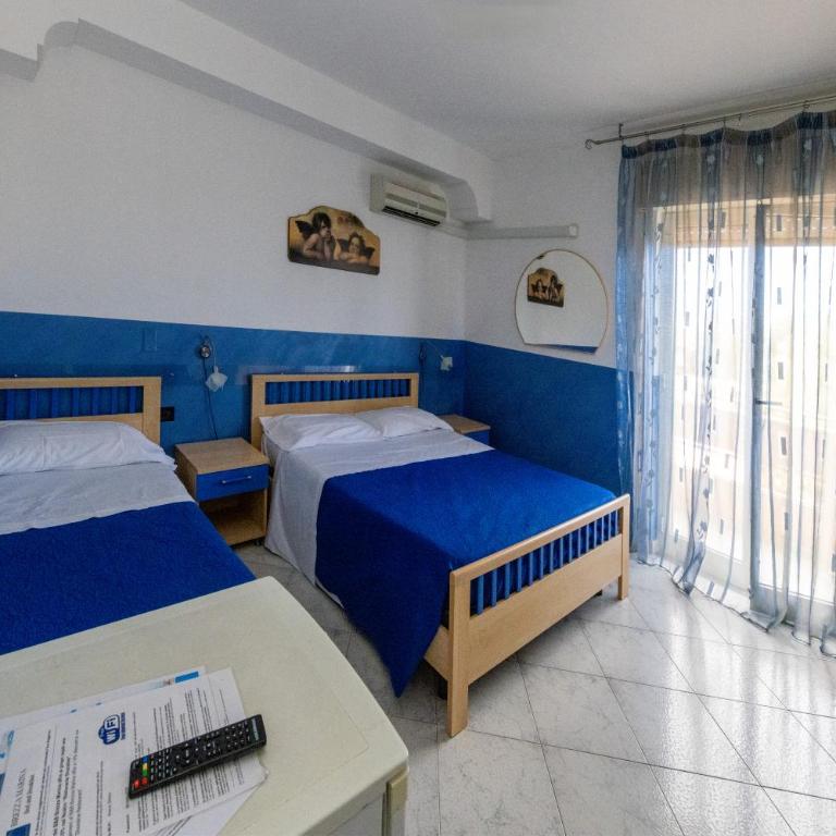 B&B Brezza Marina & Ristorante Shoreline - Chambre Triple avec Balcon - 15