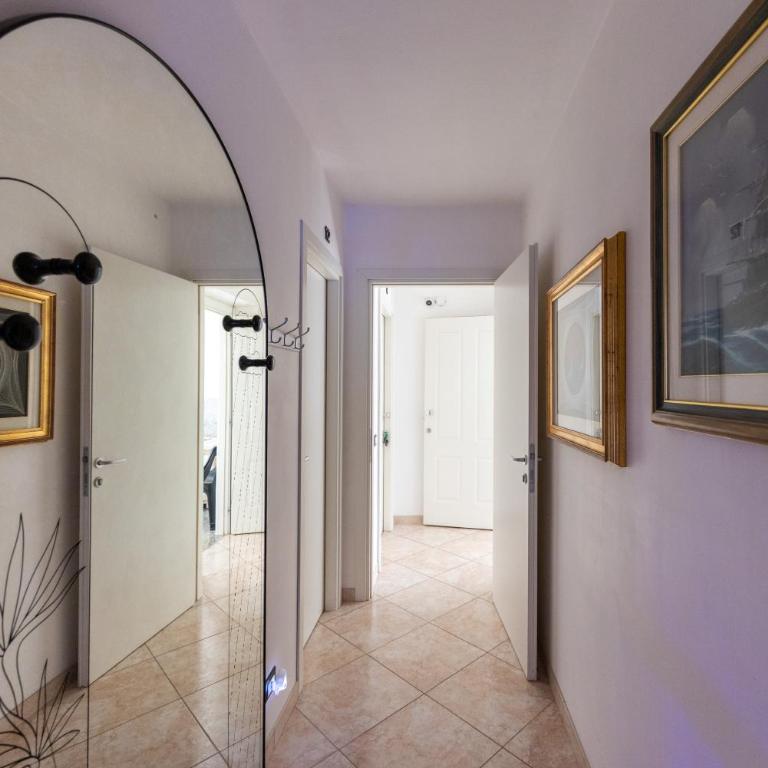 B&B Brezza Marina & Ristorante Shoreline - Chambre Double avec Balcon - 11