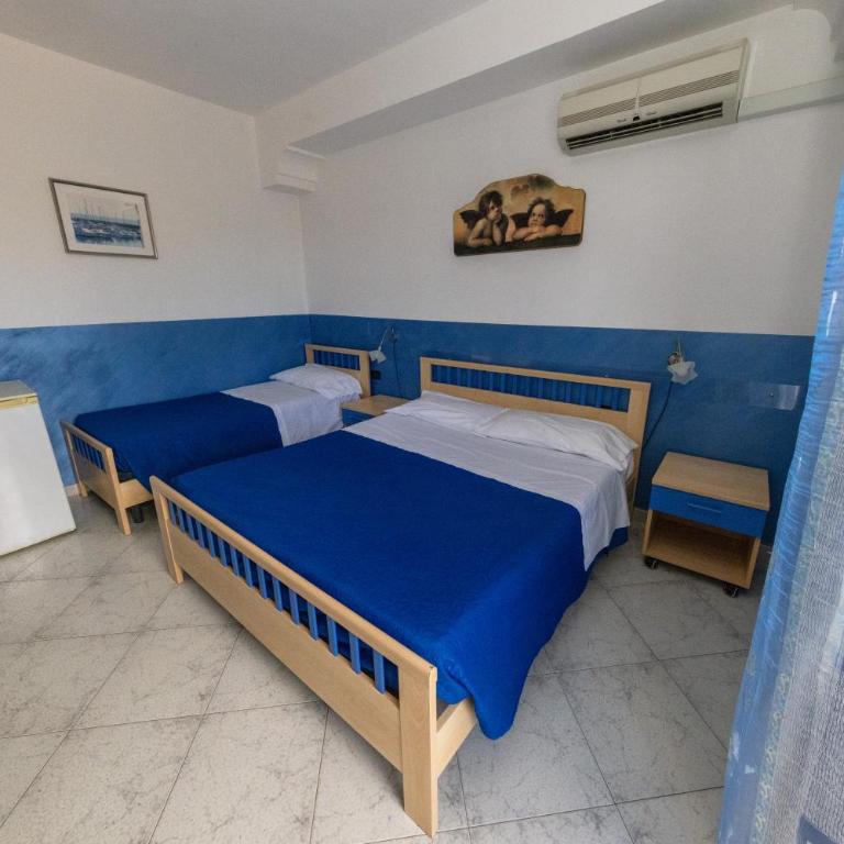 B&B Brezza Marina & Ristorante Shoreline - Chambre Triple avec Balcon - 6