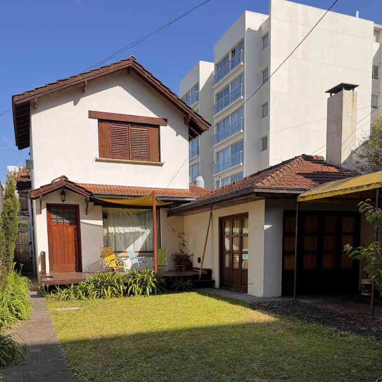 Casa Alsina - Three-Bedroom House - 1