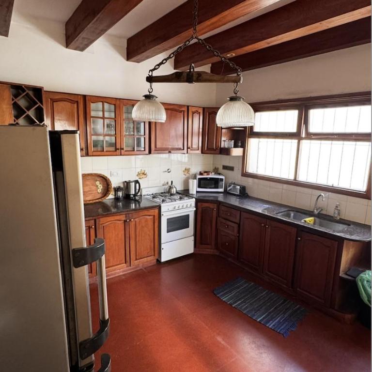 Casa Alsina - Three-Bedroom House - 12