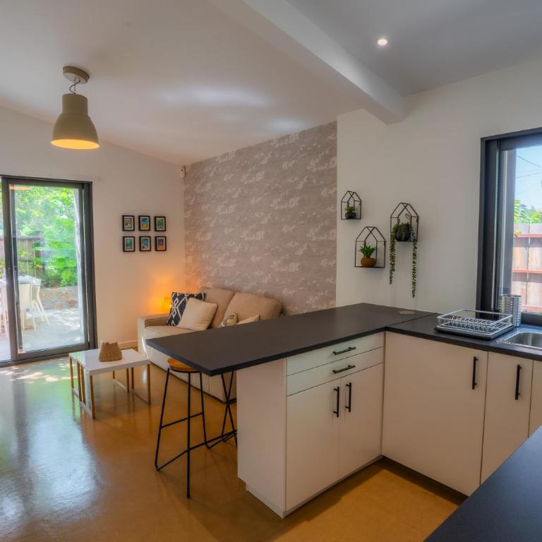 VILLA BERNADETTE - Villa climatisée pour 10 personnes avec piscine à Hyères-La Capte - Haus mit 5 Schlafzimmern - 32