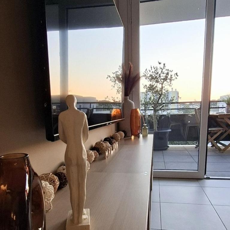 Beautiful 3-bedroom apartment with terrace, park view - Two-Bedroom Apartment - 22