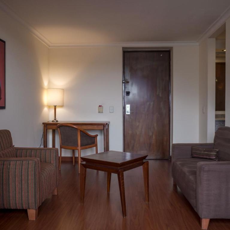 Hotel Ilar Corferias & Centro de Convenciones - Habitación Deluxe con cama extragrande - 3