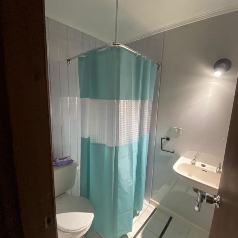 House in the heart of the city with a jacuzzi and parking - One-Bedroom Villa - 8