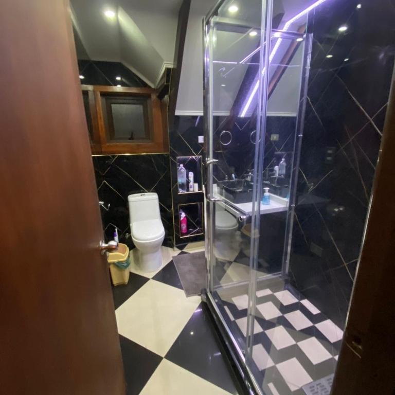 House in the heart of the city with a jacuzzi and parking - One-Bedroom Villa - 14