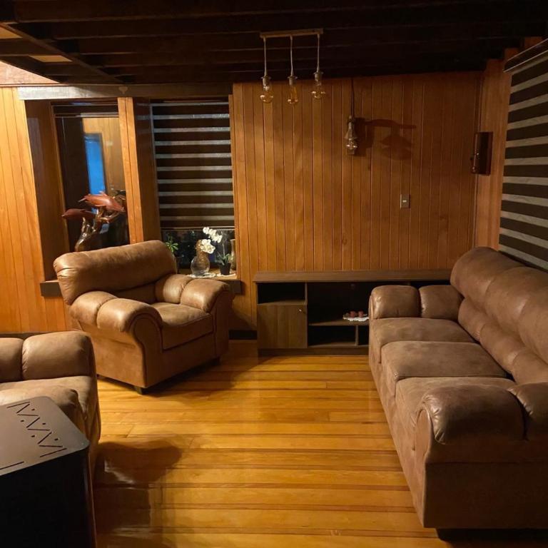 House in the heart of the city with a jacuzzi and parking - One-Bedroom Villa - 16