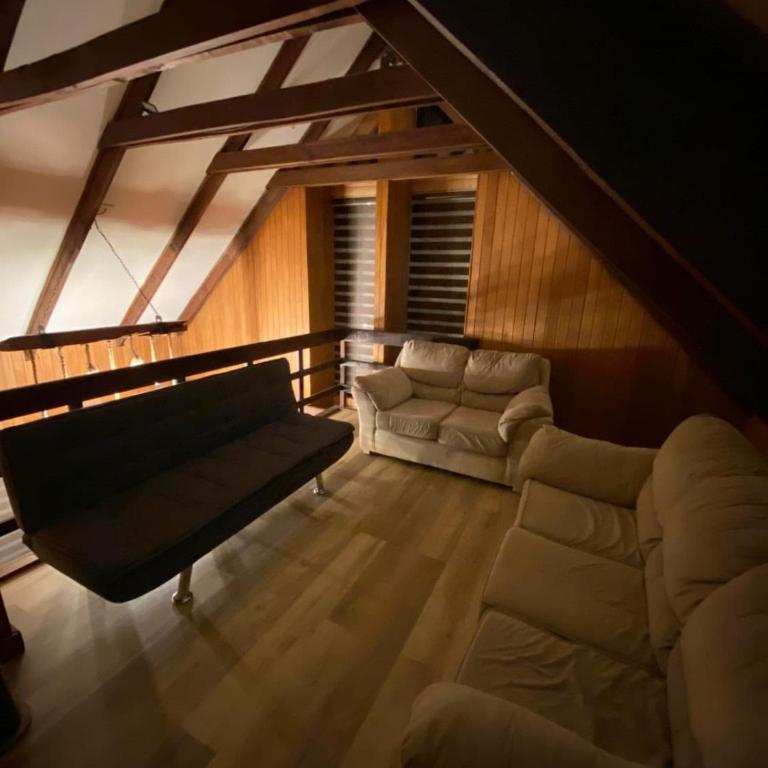 House in the heart of the city with a jacuzzi and parking - One-Bedroom Villa - 17