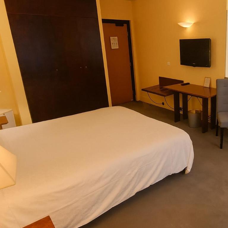 Hôtel Terminus - Chambre Double Confort - 3