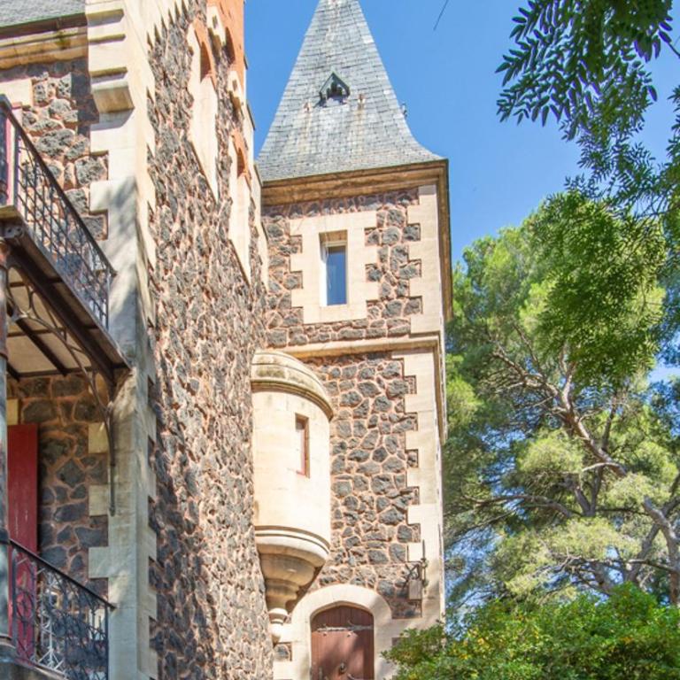 Un château pour vos vacances à 10min plage - Villa avec Piscine Privée - 21