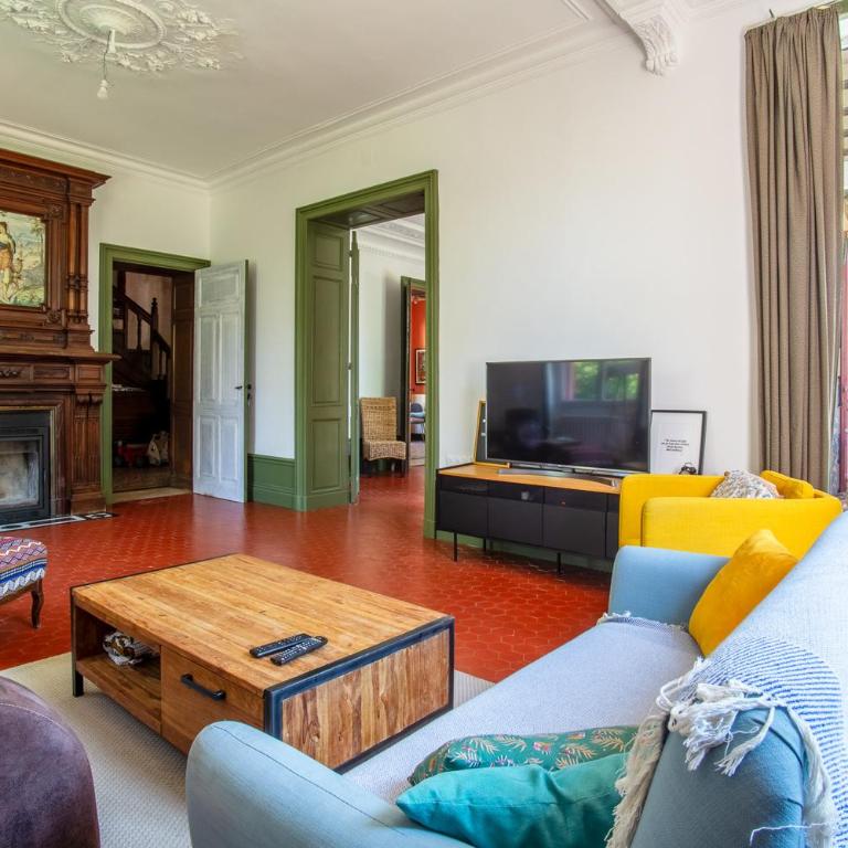 Un château pour vos vacances à 10min plage - Villa avec Piscine Privée - 2