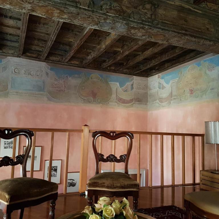 Elegante Dimora d' Epoca dal Fascino Retrò - Appartamento con 2 Camere da Letto - 6