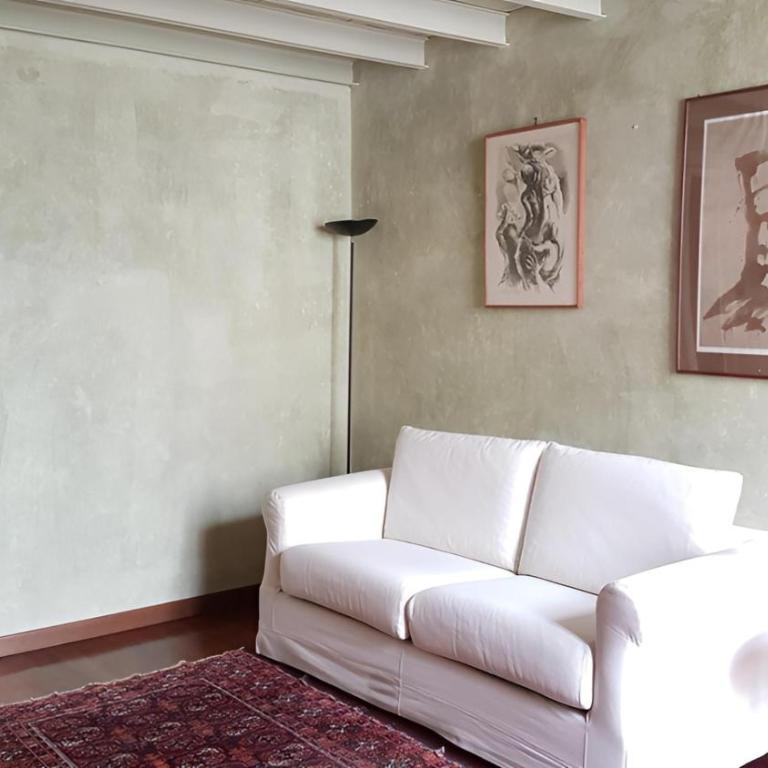 Elegante Dimora d' Epoca dal Fascino Retrò - Appartamento con 2 Camere da Letto - 14