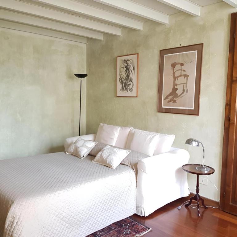 Elegante Dimora d' Epoca dal Fascino Retrò - Appartamento con 2 Camere da Letto - 17