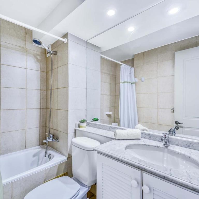 Los Lilenes Beach With Ocean View near Club de Yates - Two-Bedroom Apartment - 19