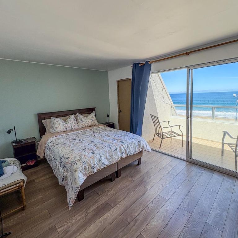 Dúplex Primera línea, 2 terrazas y vista total al mar - Three-Bedroom Apartment with Sea View - 13