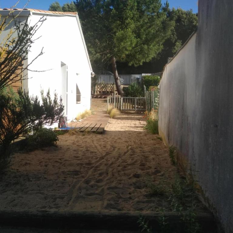 Maison proche forêt, plage et commerces - 2 ch, terrasse, jardin clos, parking privé, animaux acceptés - FR-1-22-231 - Casa Vacanze (4 Adulti) - 22