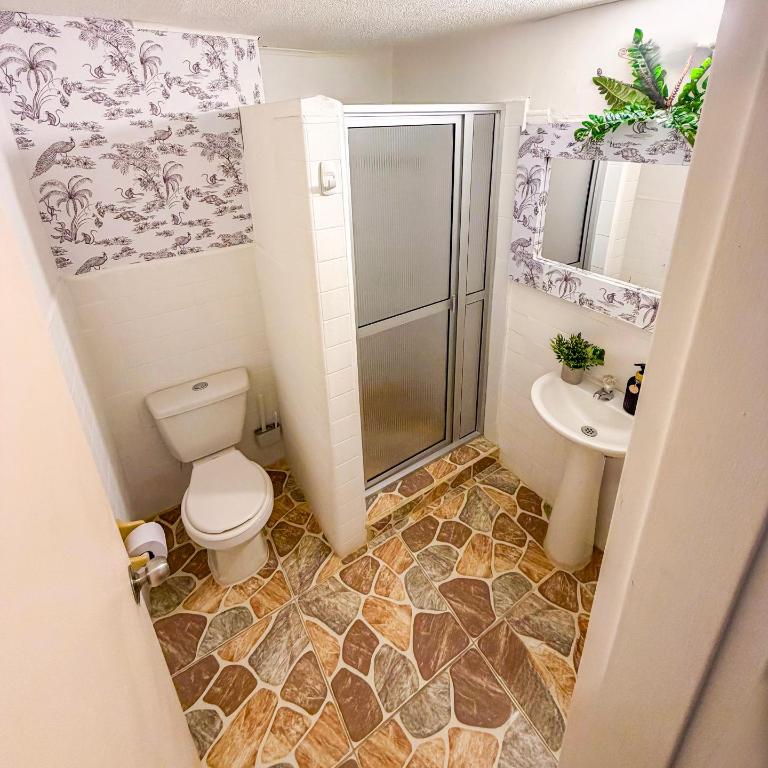 Casa La Morada - Double Room with Private External Bathroom - 8