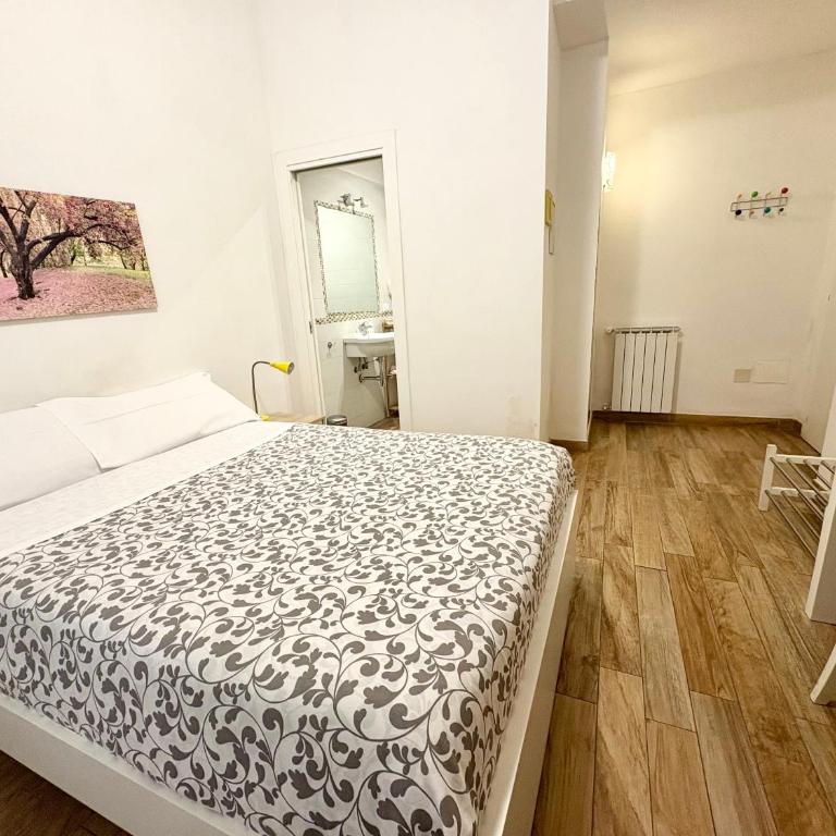 B&B Floridiana - Camera Matrimoniale Standard - 4