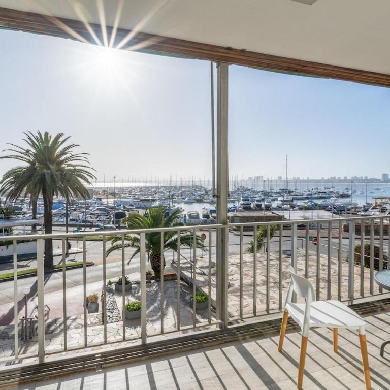 Encantador apartamento con hemosa vista al puerto - One-Bedroom Apartment - 1