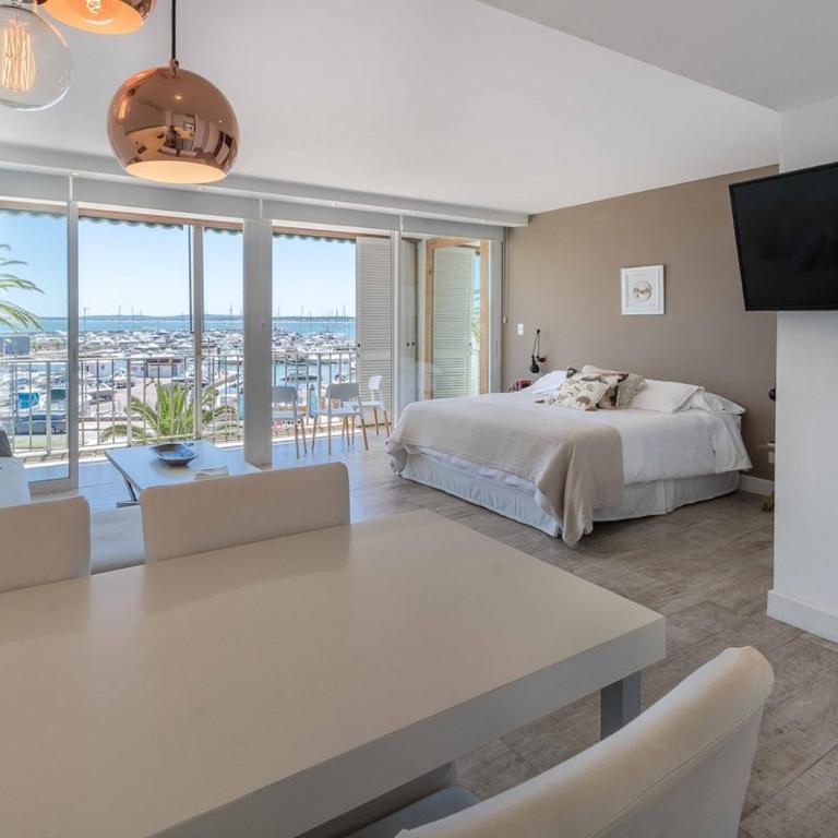 Encantador apartamento con hemosa vista al puerto - One-Bedroom Apartment - 5