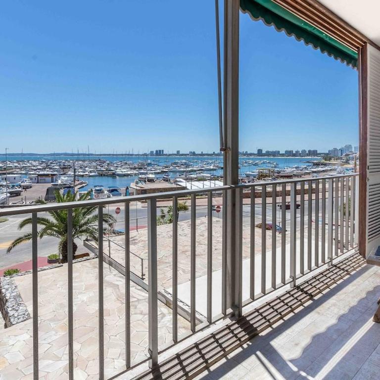 Encantador apartamento con hemosa vista al puerto - One-Bedroom Apartment - 6